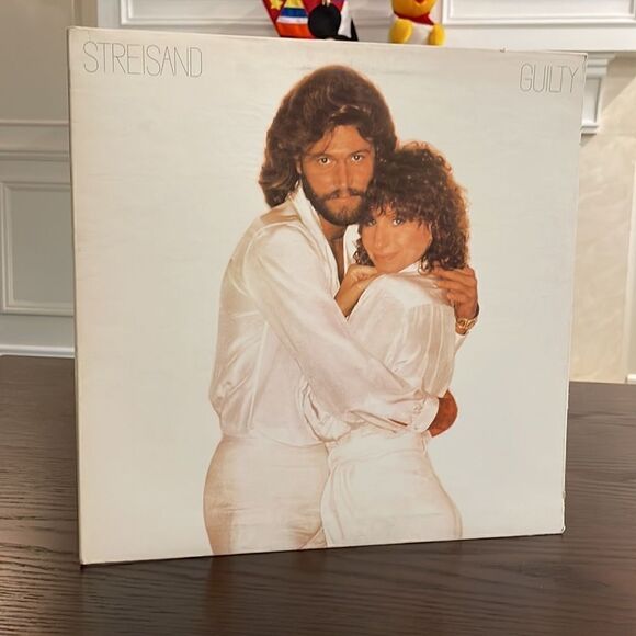 Lot of 2 Barbra Streisand Vinyl Records Guilty with Barry Gibb and Superman EUC - Picture 2 of 14